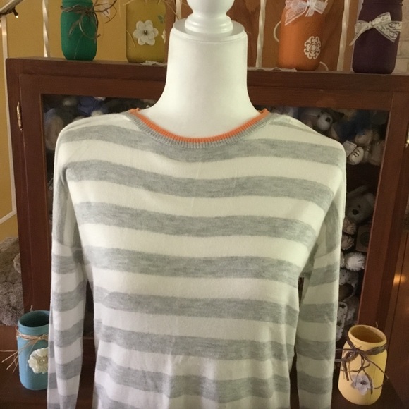 A NEW DAY SWEATER - Picture 6 of 8